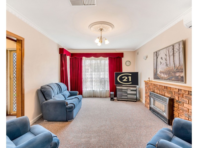 21 Salisbury Avenue, Morphett Vale SA 5162