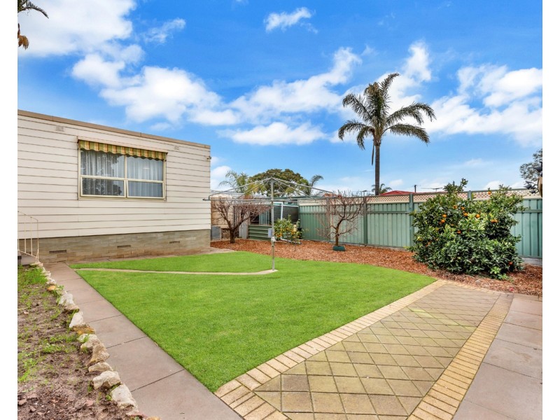 21 Salisbury Avenue, Morphett Vale SA 5162