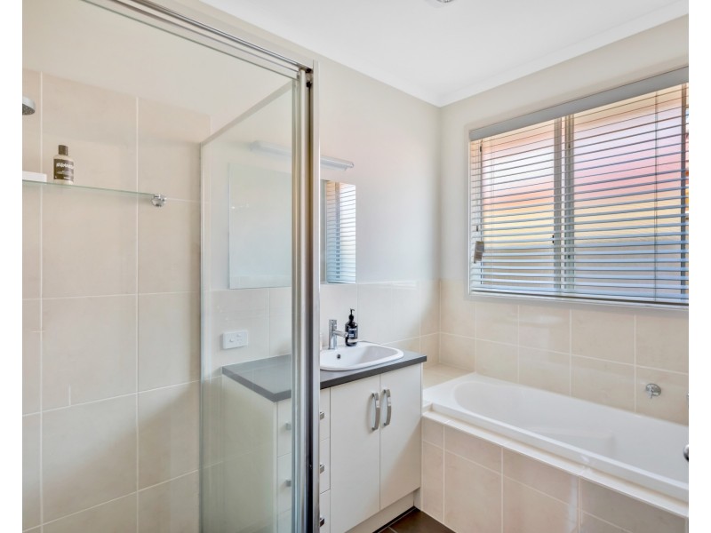 9 Miranda Place, Seaford Meadows SA 5169