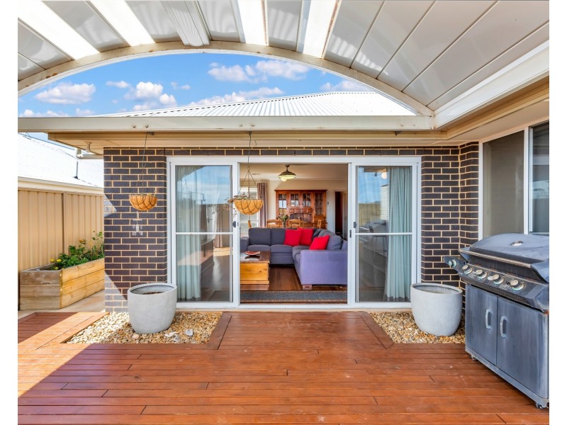 9 Miranda Place, Seaford Meadows SA 5169