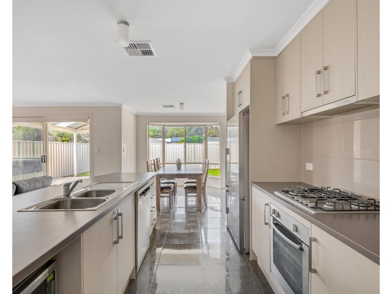 14 Powell Place, Morphett Vale SA 5162