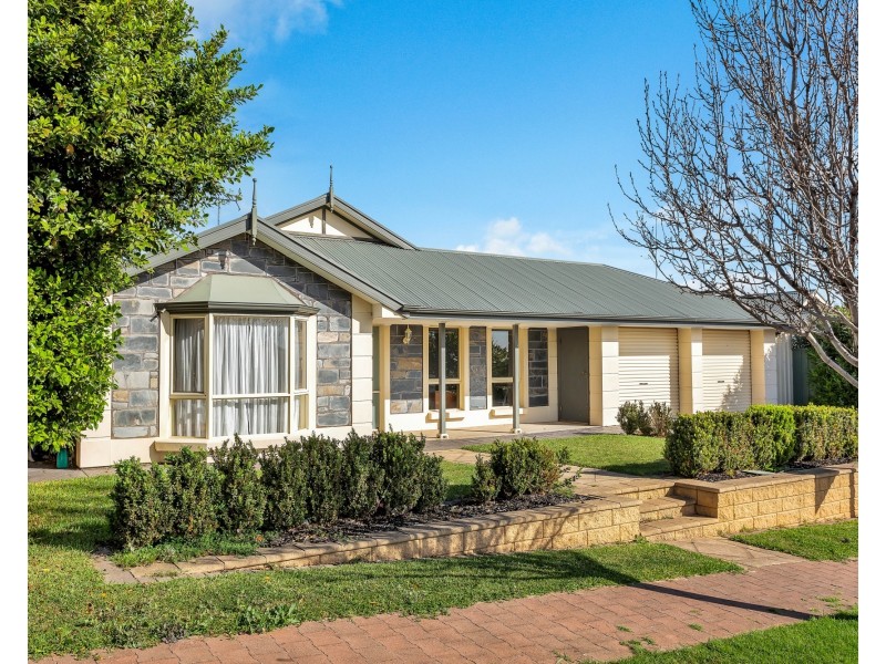 26  Elizabeth Crescent, Hallett Cove SA 5158