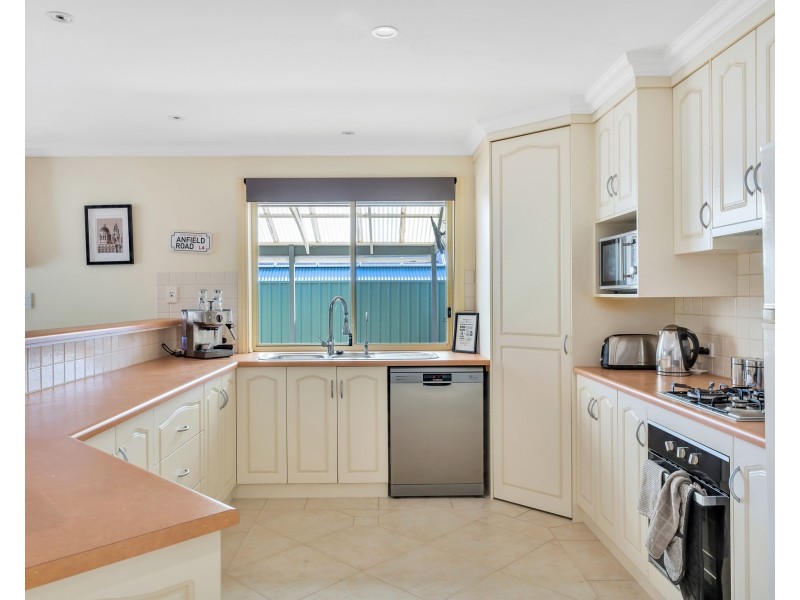 26  Elizabeth Crescent, Hallett Cove SA 5158