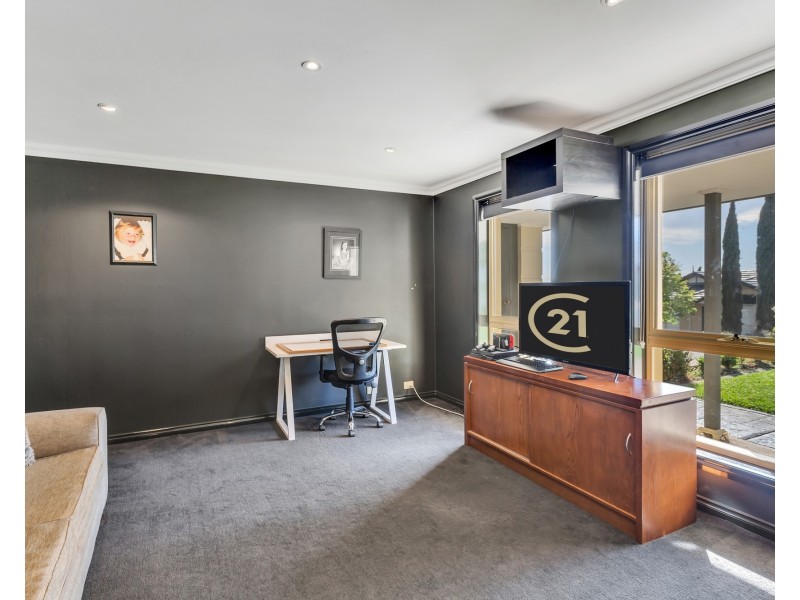 26  Elizabeth Crescent, Hallett Cove SA 5158
