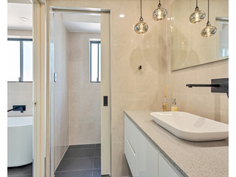 26  Elizabeth Crescent, Hallett Cove SA 5158