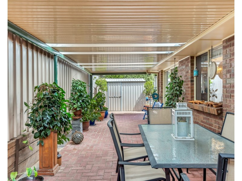 13 Dorrien Avenue, Woodcroft SA 5162