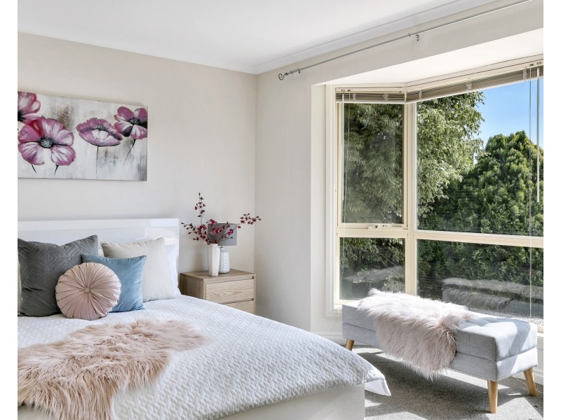 4 Phillip Court, Hallett Cove SA 5158