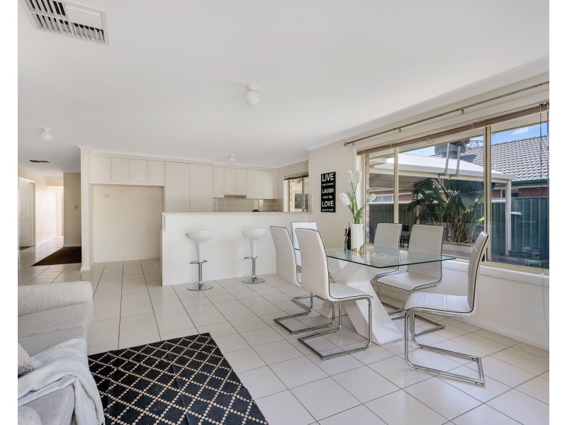 4 Phillip Court, Hallett Cove SA 5158