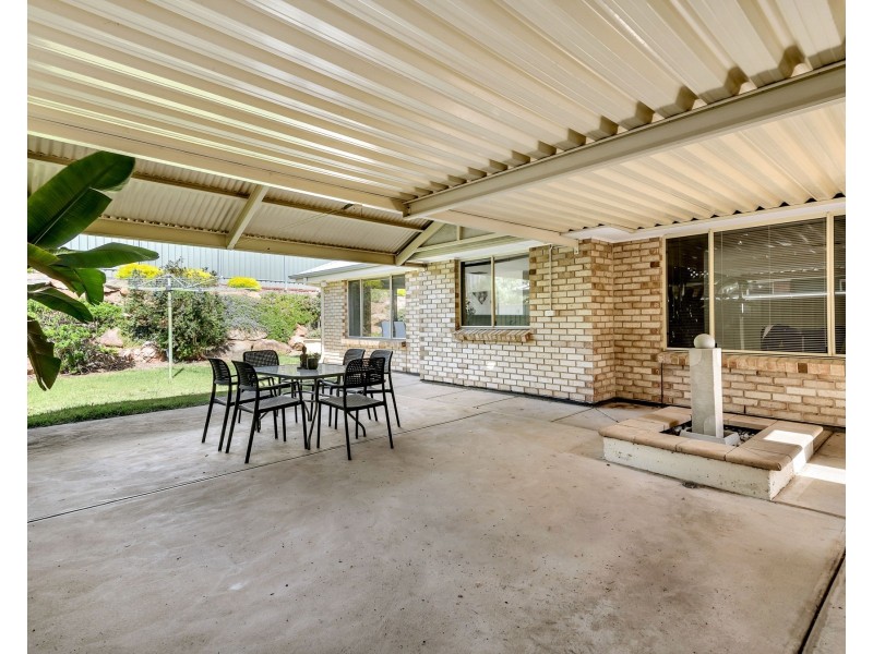 4 Phillip Court, Hallett Cove SA 5158