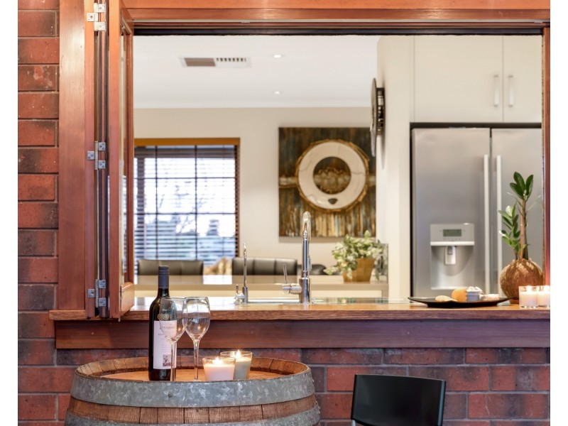 12 Koomooloo Crescent, Hallett Cove SA 5158