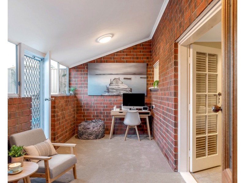 12 Koomooloo Crescent, Hallett Cove SA 5158