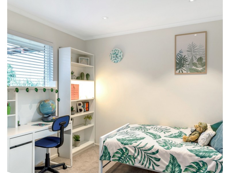 12 Koomooloo Crescent, Hallett Cove SA 5158