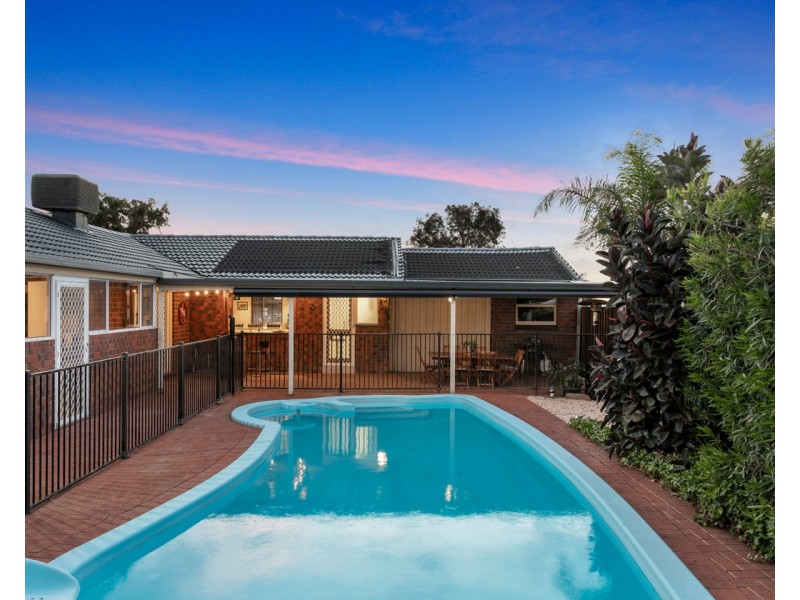 12 Koomooloo Crescent, Hallett Cove SA 5158