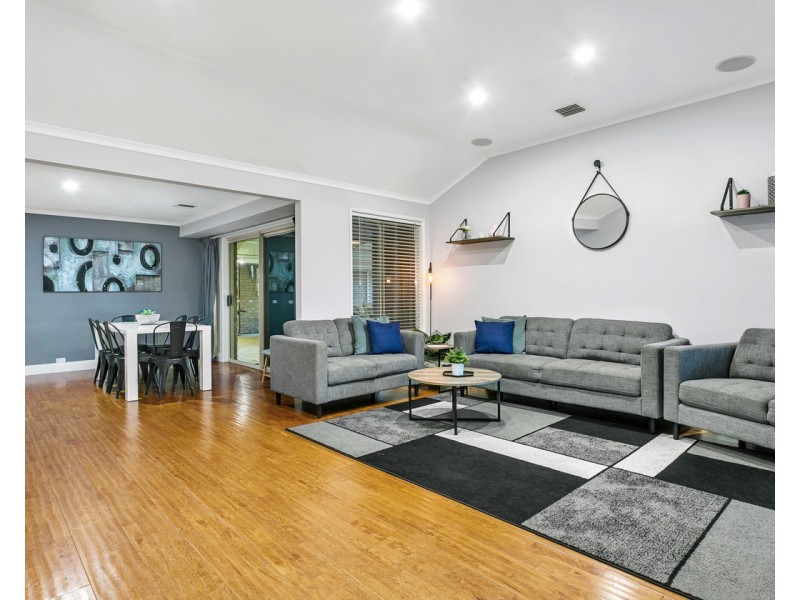 25 Walford Drive, Onkaparinga Hills SA 5163