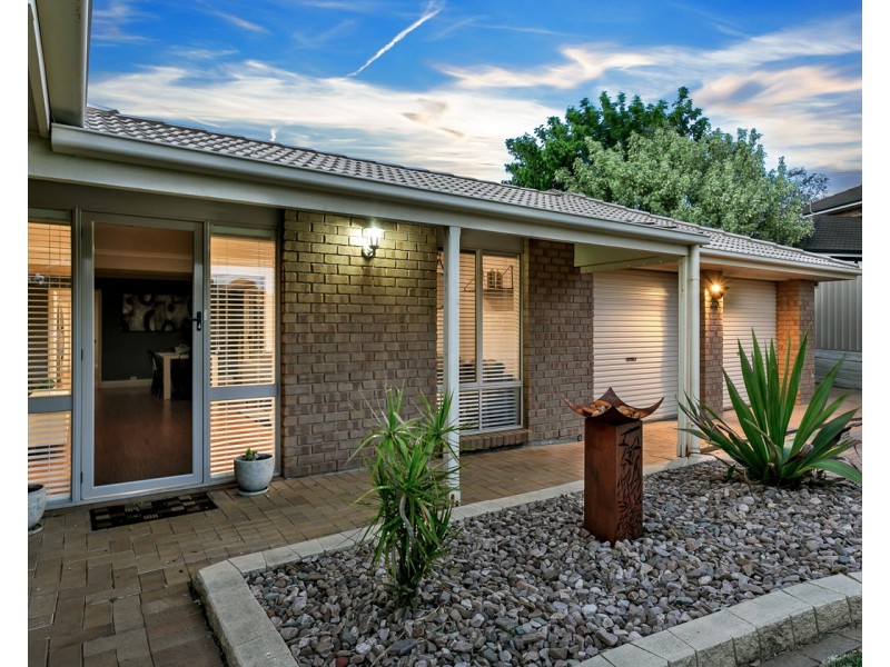 25 Walford Drive, Onkaparinga Hills SA 5163