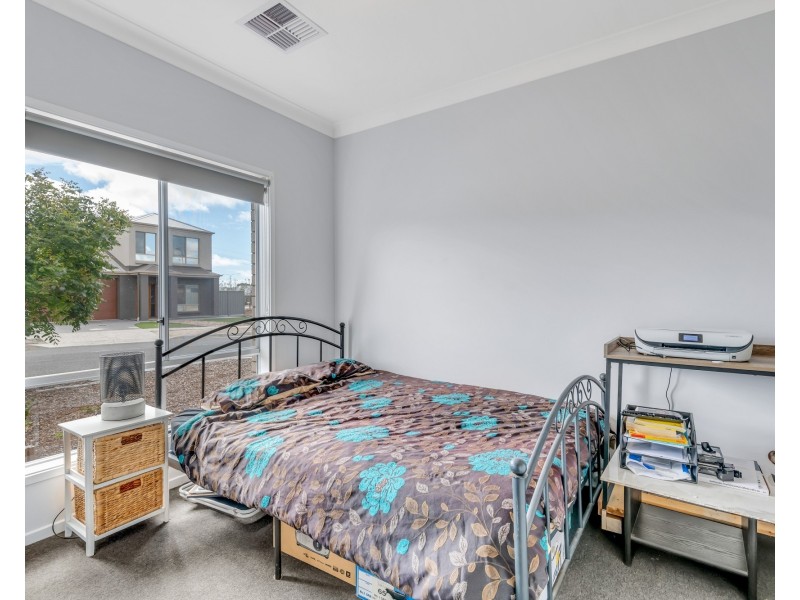 1 Sky Street, Woodcroft SA 5162