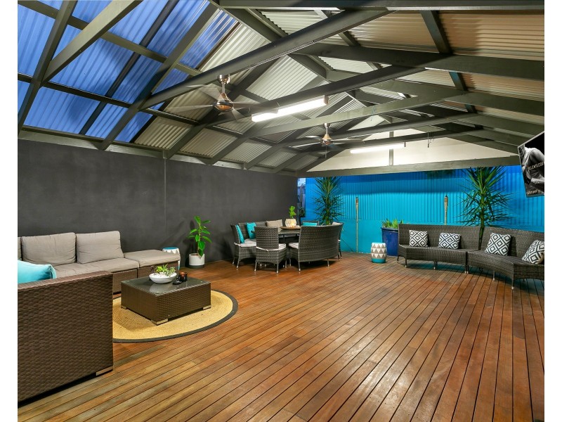 15 Mallen Street, Morphett Vale SA 5162