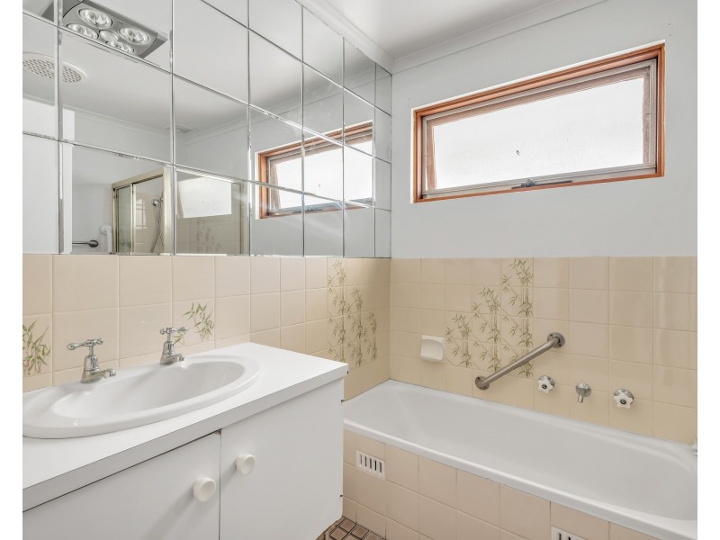 2 Wedge Place, Reynella East SA 5161