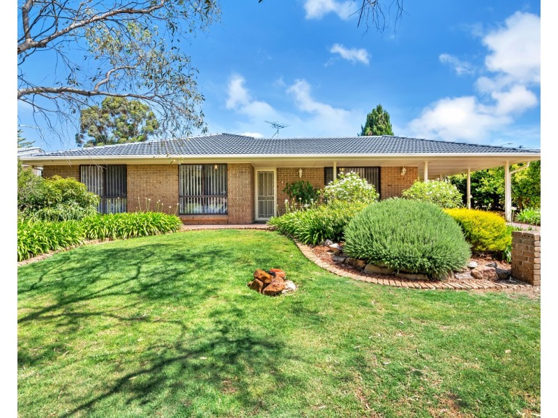 3 Upper Penneys Hill Road, Onkaparinga Hills SA 5163
