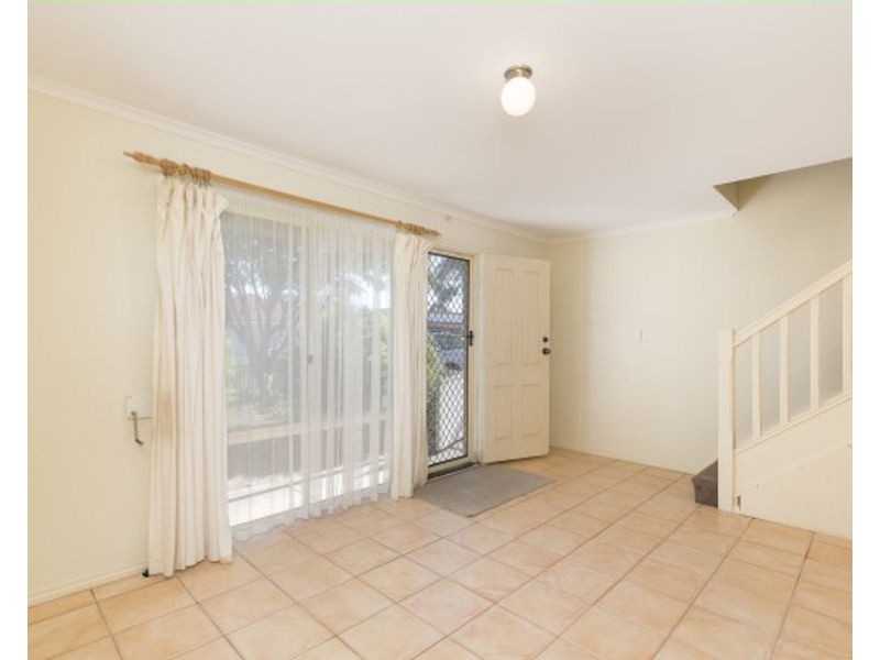 1/2a Maldon Avenue, Mitchell Park SA 5043