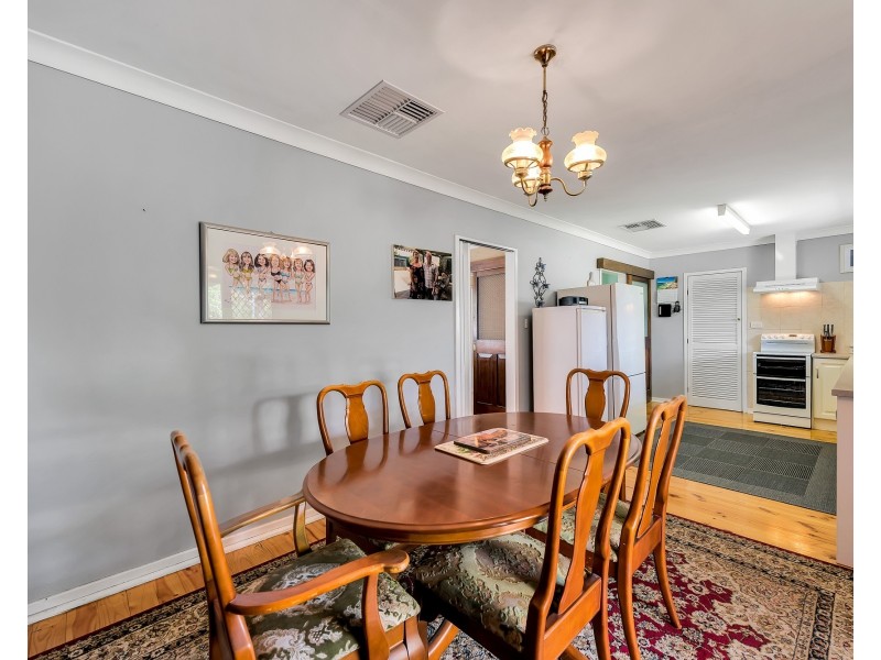 73  Collins Parade, Hackham SA 5163