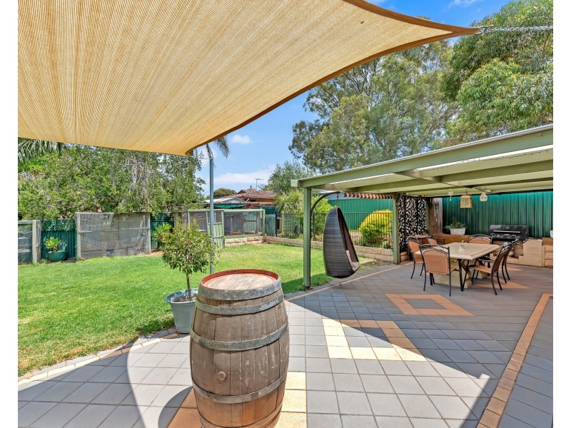 73  Collins Parade, Hackham SA 5163