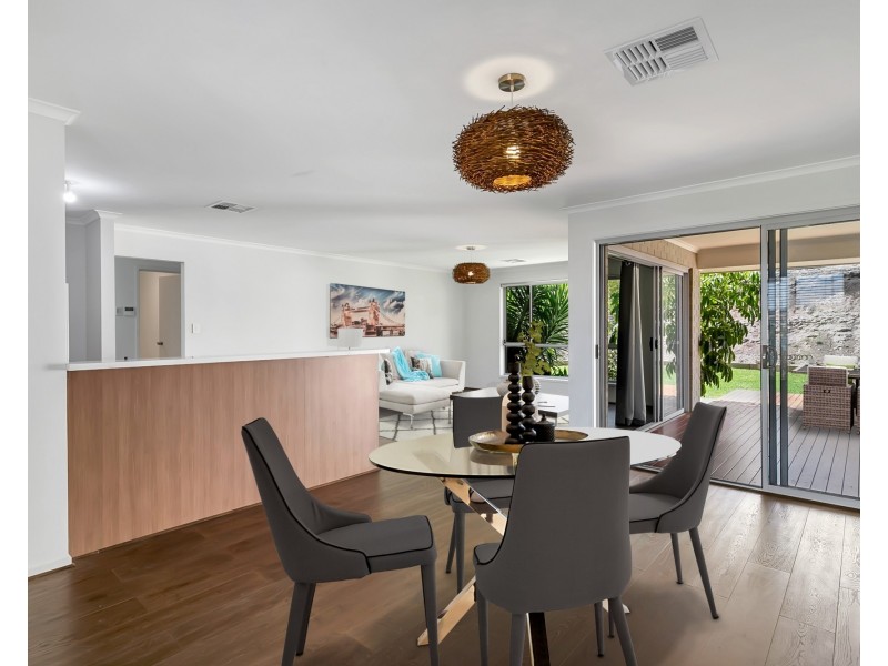 25 Yeltana Avenue, Huntfield Heights SA 5163