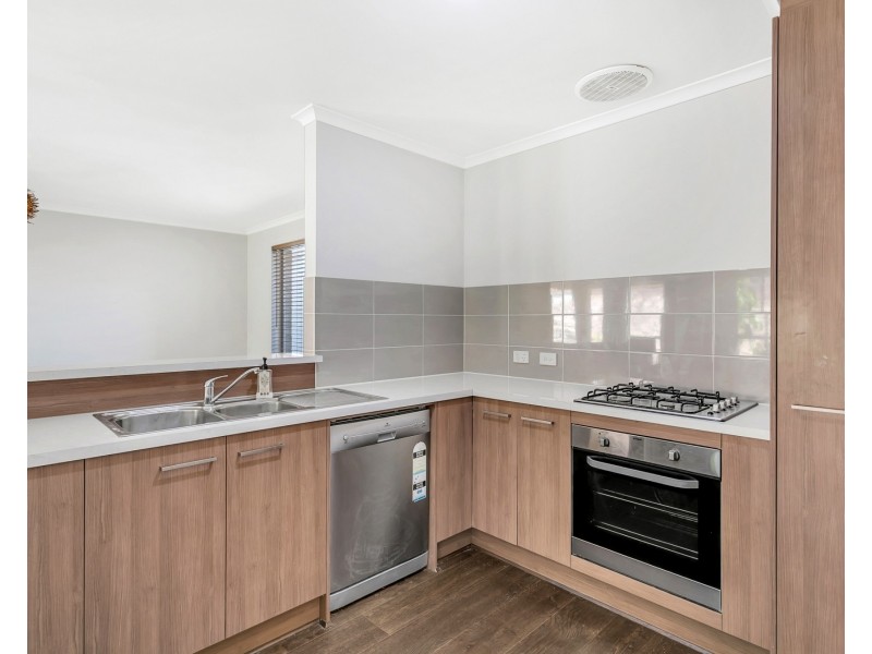 25 Yeltana Avenue, Huntfield Heights SA 5163