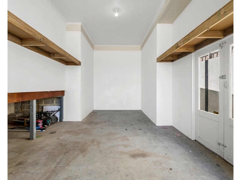 25 Yeltana Avenue, Huntfield Heights SA 5163