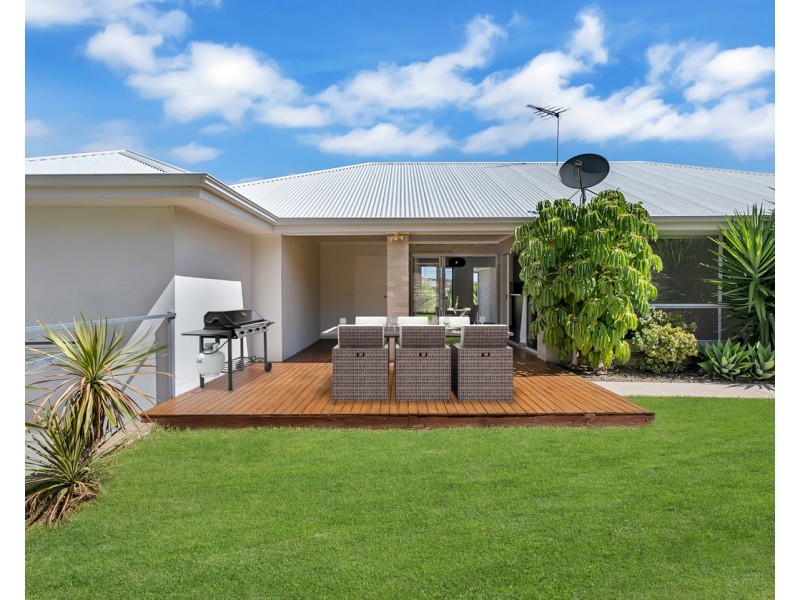 25 Yeltana Avenue, Huntfield Heights SA 5163