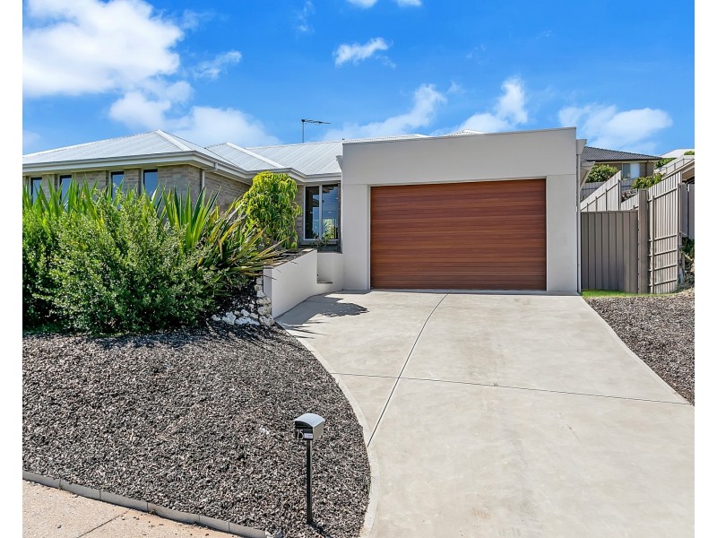 25 Yeltana Avenue, Huntfield Heights SA 5163