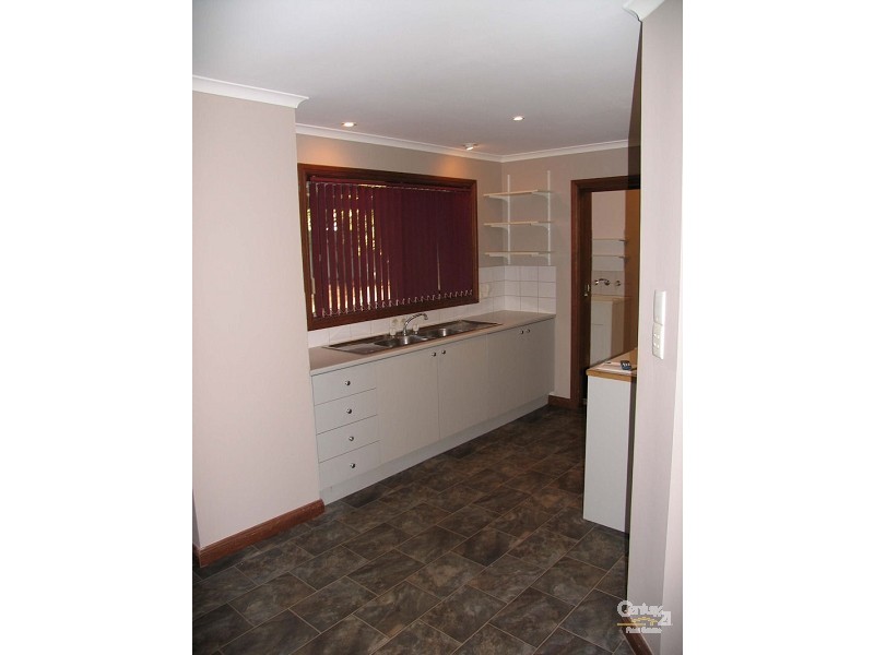 1 CLARIDGE COURT, Huntfield Heights SA 5163