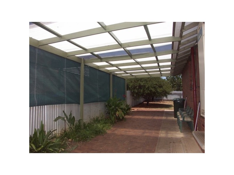 28 VALLEYFAIR ROAD  FOR RENT, Hackham West SA 5163