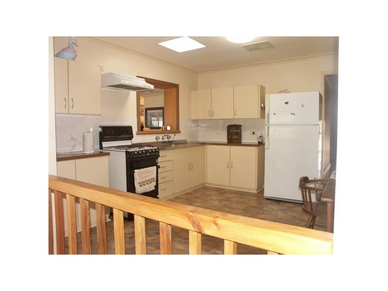 24 TINGIRA DRIVE, O’sullivan Beach SA 5166