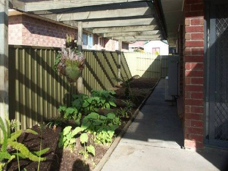 1 Barossa Way, Woodcroft SA 5162