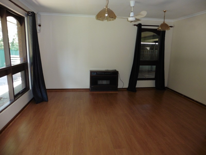 12 Mark Street, Happy Valley SA 5159