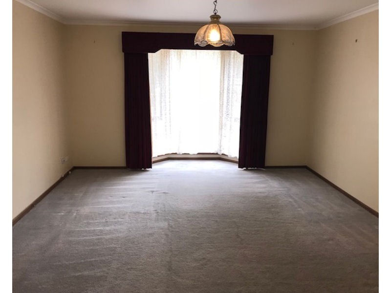 7 Lexcen Grove, Happy Valley SA 5159