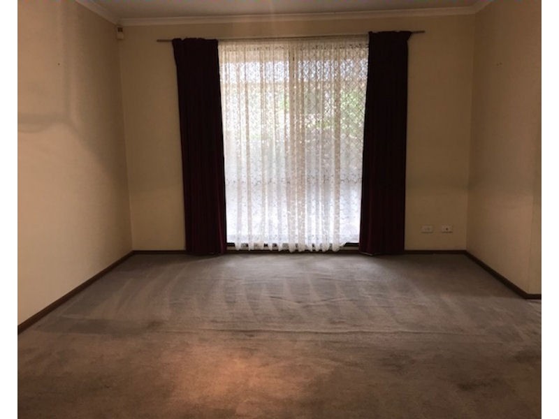 7 Lexcen Grove, Happy Valley SA 5159