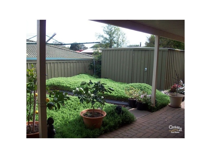 7 Lexcen Grove, Happy Valley SA 5159