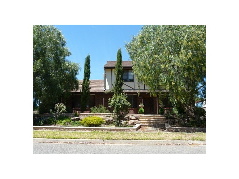 8 Angela Street, Reynella SA 5161