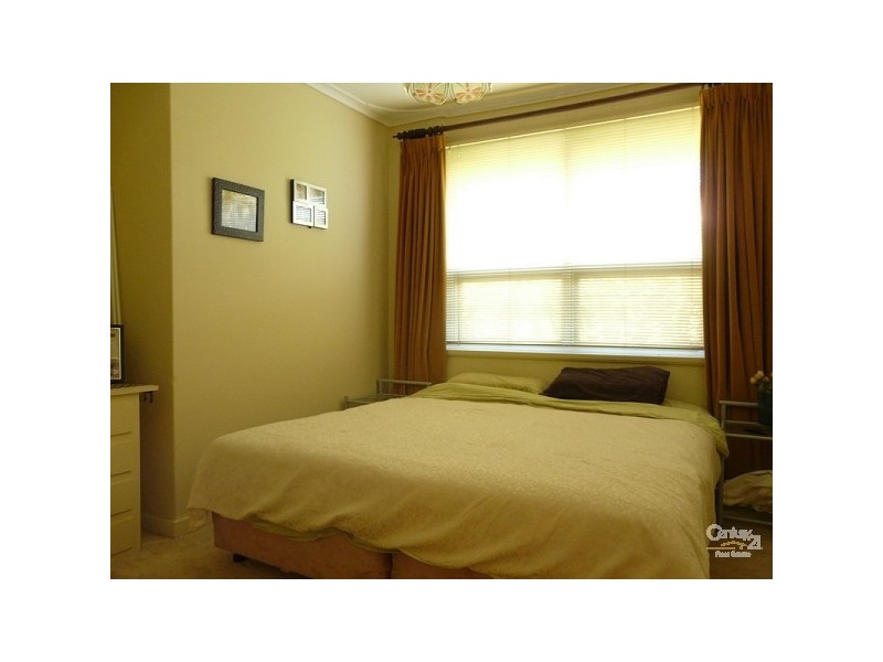 74 Brentwood Drive, Huntfield Heights SA 5163