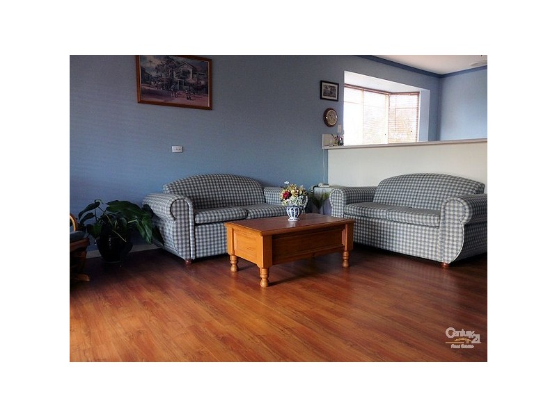 77 Warburton Drive, Woodcroft SA 5162