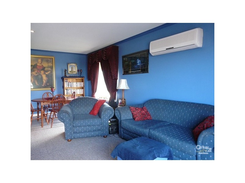77 Warburton Drive, Woodcroft SA 5162