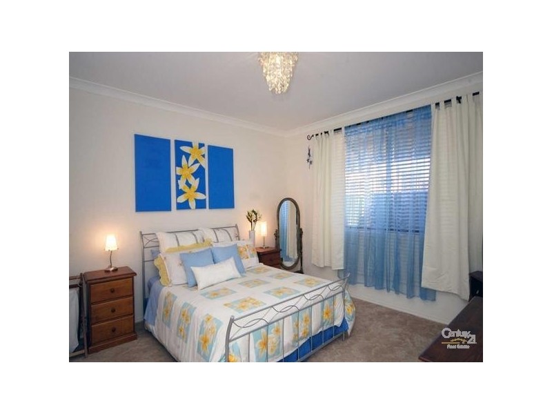 12 Lord Howe Crescent, Mawson Lakes SA 5095