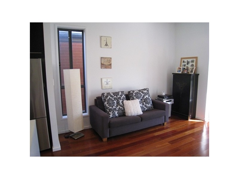 5 Lord Howe Crescent, Mawson Lakes SA 5095