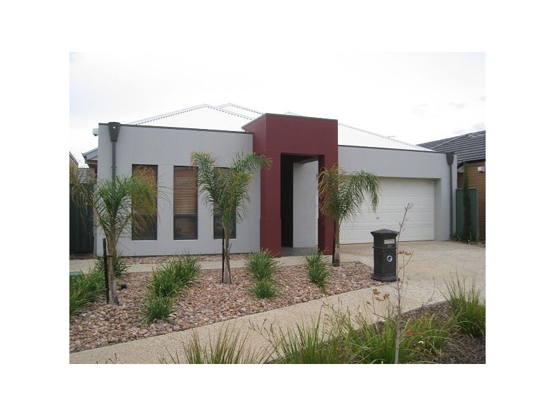 13 Brimpton Avenue, Mawson Lakes SA 5095