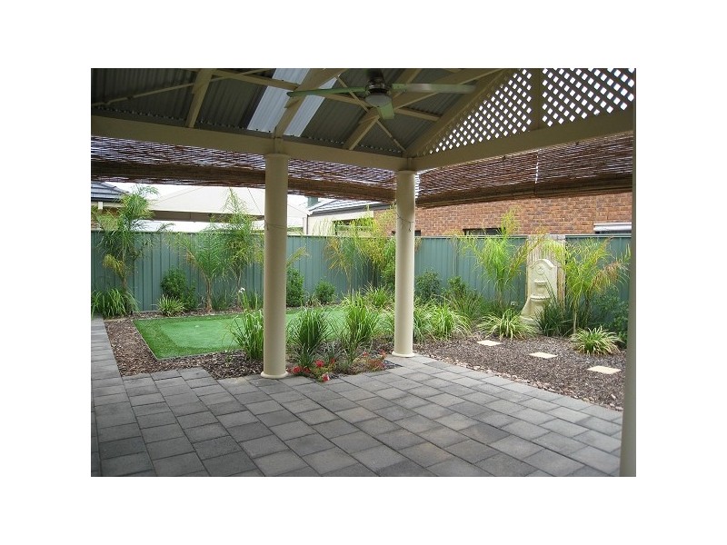 13 Brimpton Avenue, Mawson Lakes SA 5095