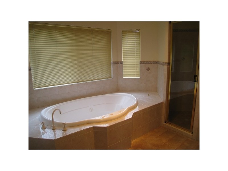 43 Piccadilly Circus, Golden Grove SA 5125