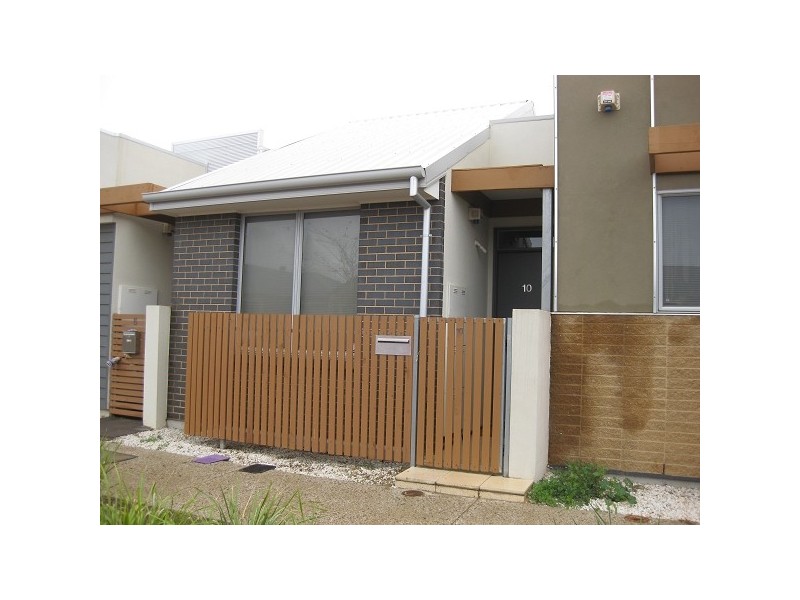 10 Phillipson Circuit, Mawson Lakes SA 5095