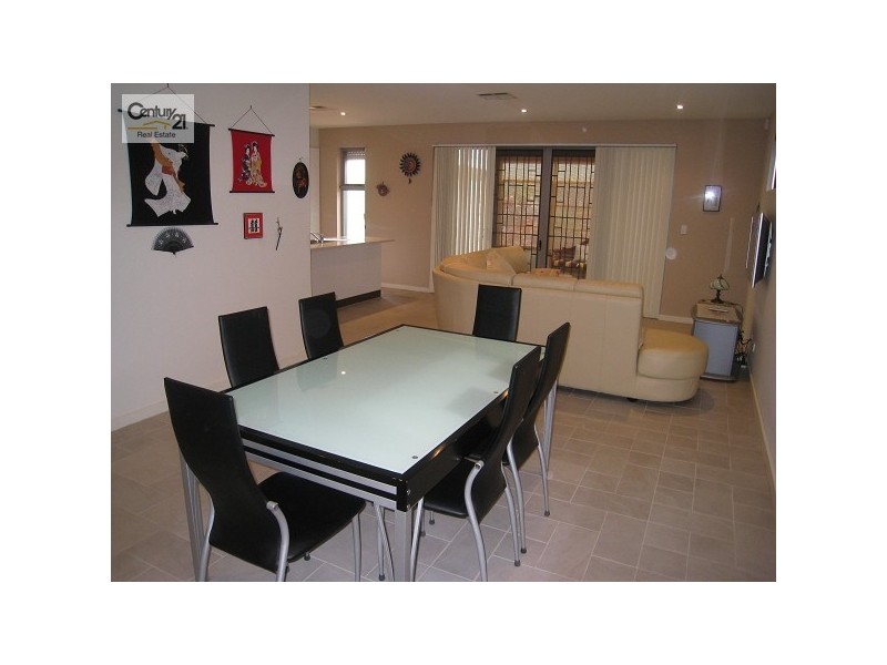 26 Maple Circuit, Mawson Lakes SA 5095